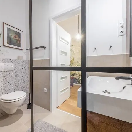 Apartment Ruby 3-bedroom Location *